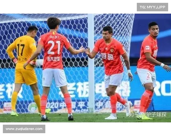 云南与成都对决 三外援对四外援 侯永永韦世豪周定洋领衔首发阵容